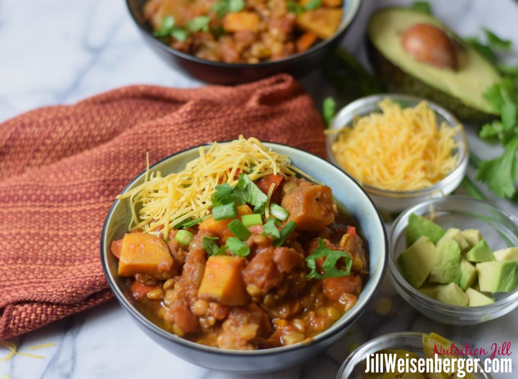 lentil and sweet potato chili with topings