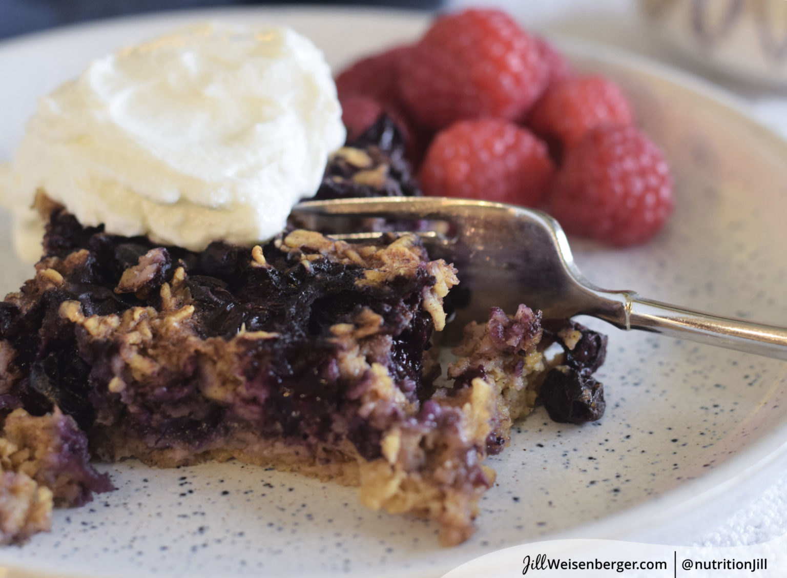 Healthy Blueberry Baked Oatmeal for Make-Ahead Breakfasts