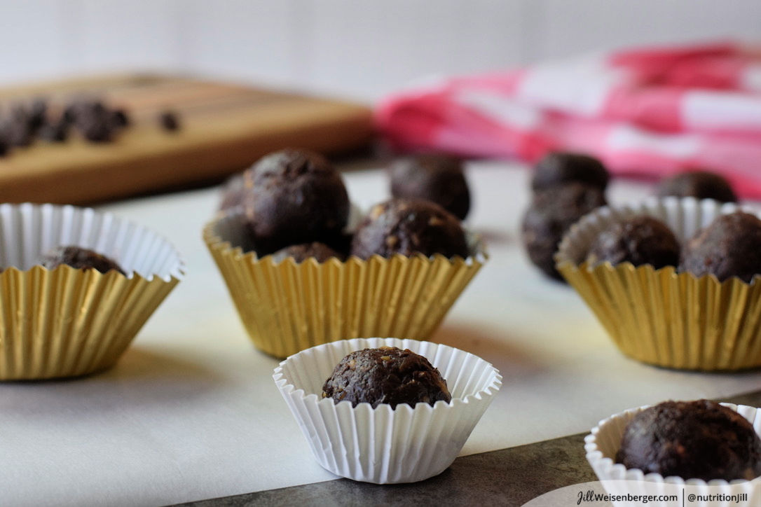 healthy bliss balls with chocolate chips