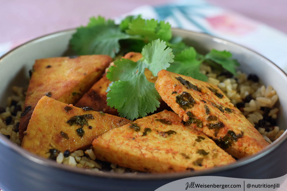 sriracha tofu recipe over rice