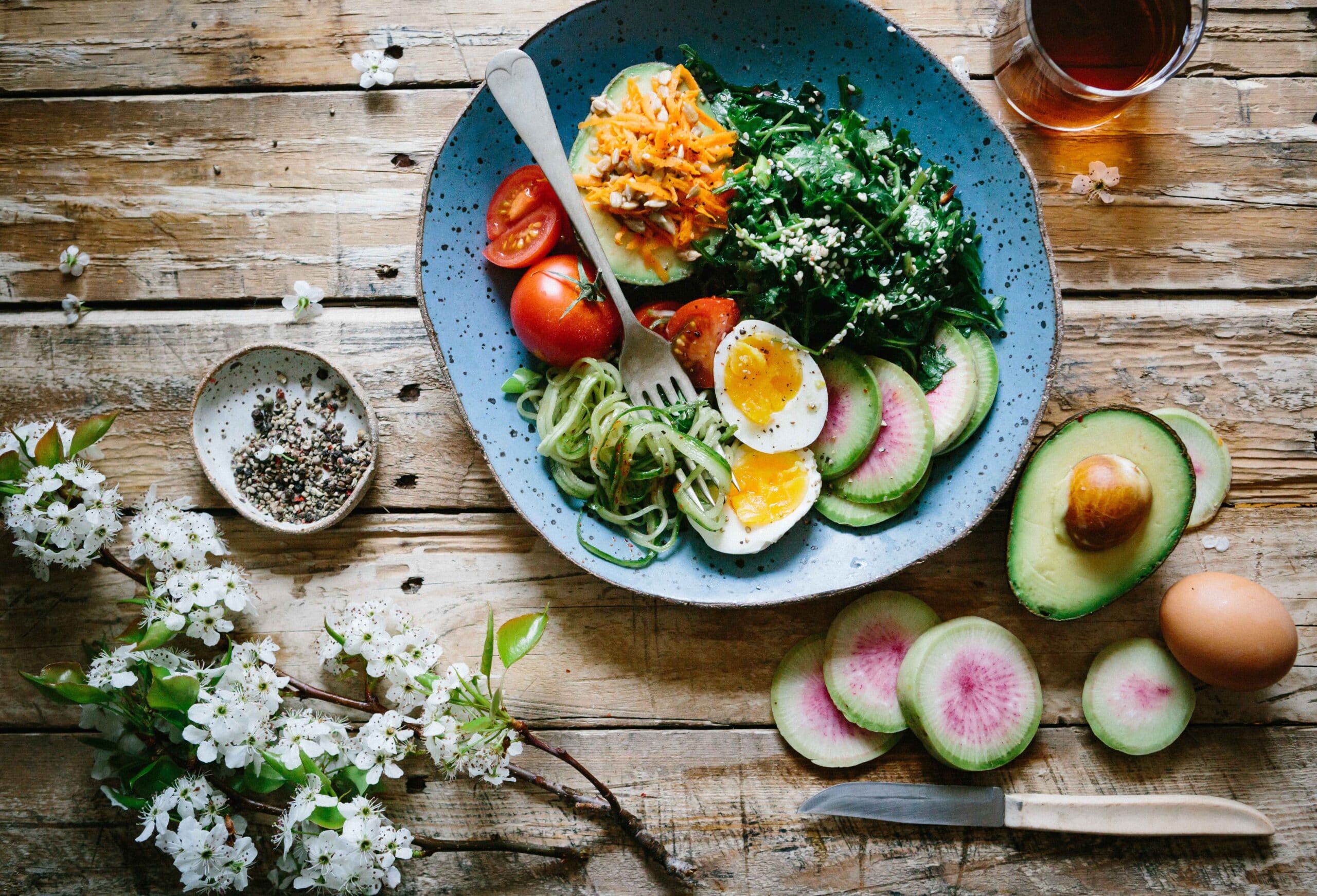 prediabetes Mediterrean diet with egg and avocado